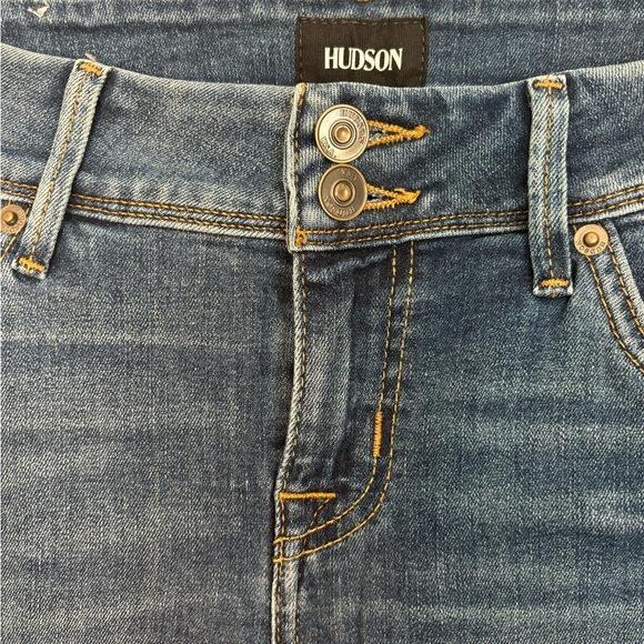 NWT- Hudson Beth Mid-Rise Baby Bootcut Jean - Picture 2 of 8